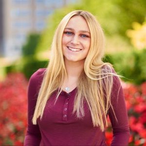 Meet your Posher, Lauren